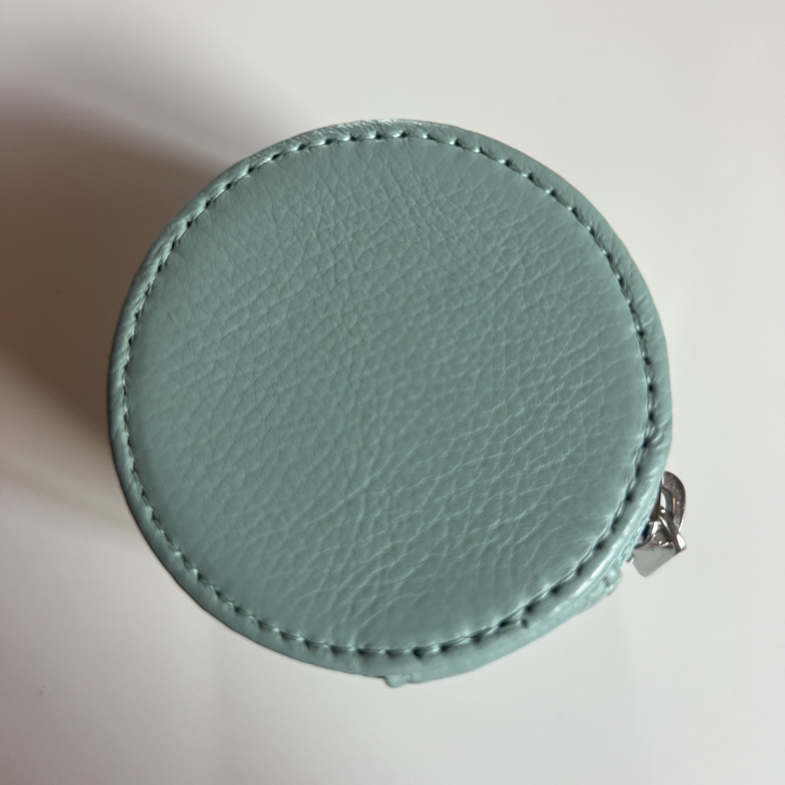 AIMEE Kestenberg Pale Blue Round Leather Silver Zip Compact Travel Jewelry Case