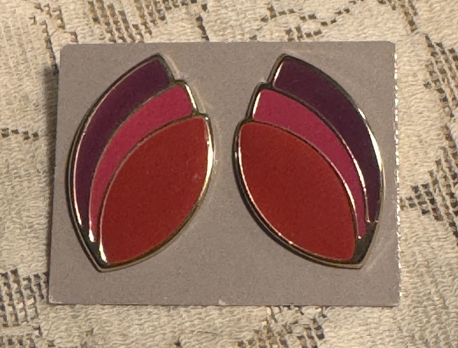 Vintage Avon Paradise Colors Pierced Earrings 1987 Pink Purple Enamel NOS Box