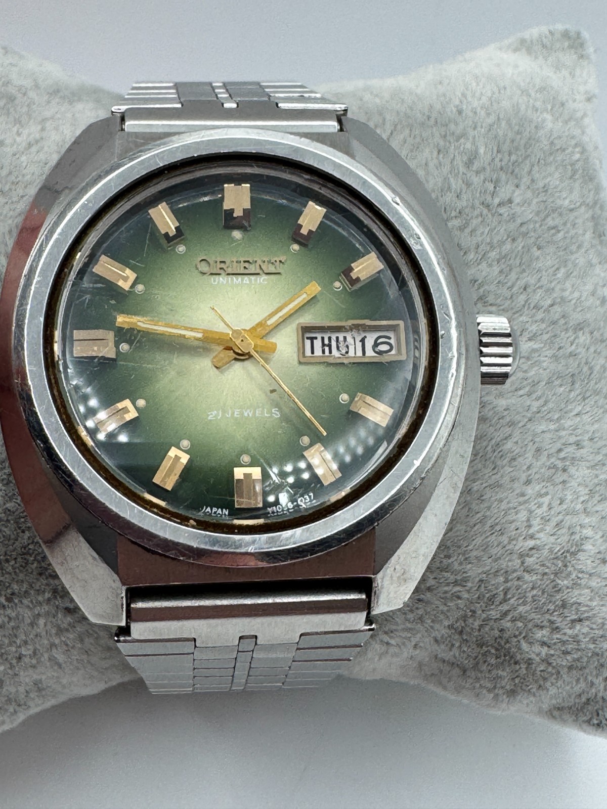 Vintage Men’s ORIENT Automatic 21 Jewels 149-10560 Silver Tone Day Date Watch