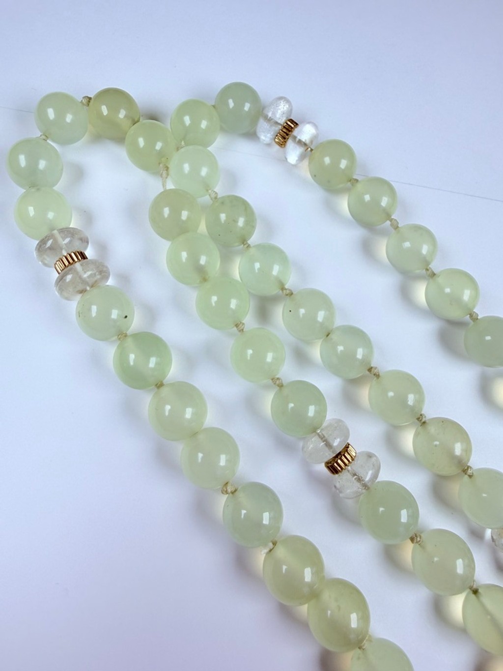 14K Gold Icy Translucent Jade 570 CT Natural 10MM Bead 36″ Knotted Necklace 114g
