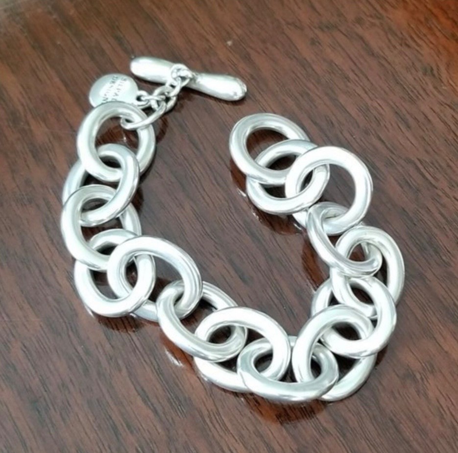 Retired Silpada Sterling Silver Oval Link Toggle Bracelet 7.75in