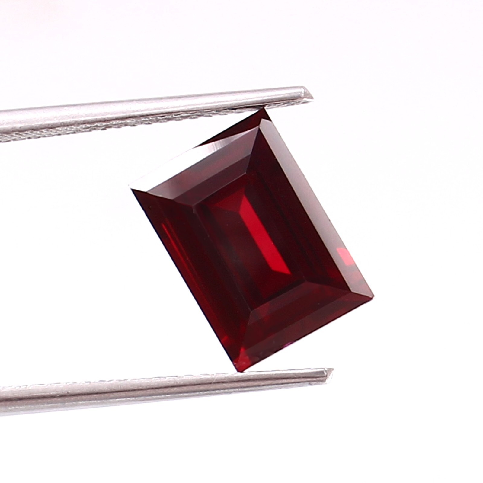 5.60 Ct Natural Flawless Myanmar Red Painite Loose Emerald Gemstone Cut 11×8 MM