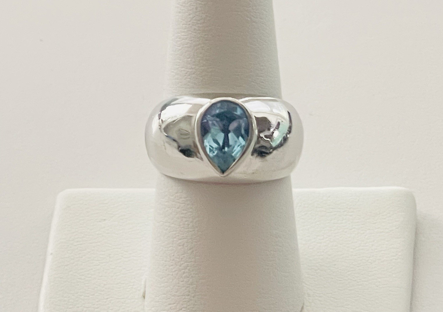 Pear Shape Blue Topaz Ring Silver 925 Wide Band Setting Size 8.5 Slight Damage