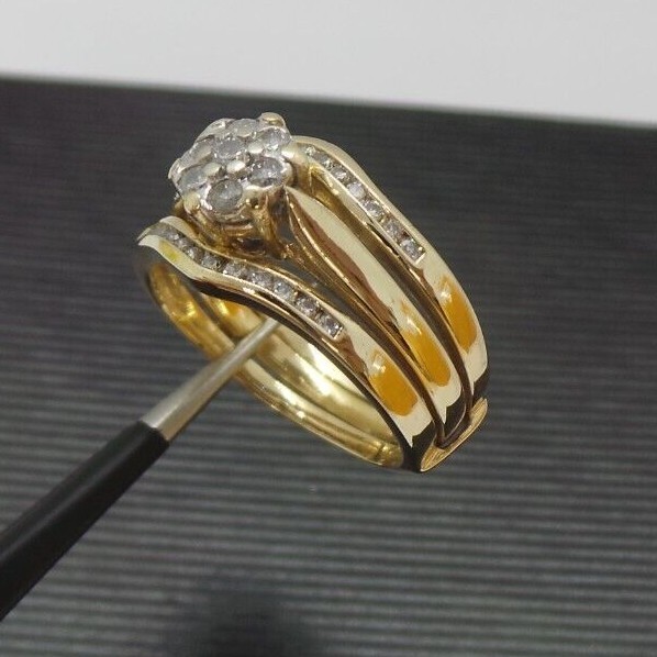 STUNNING 10K YG DIAMOND CLUSTER BRIDAL SET .60 tcw SZ 8 G122871 6.77 grams