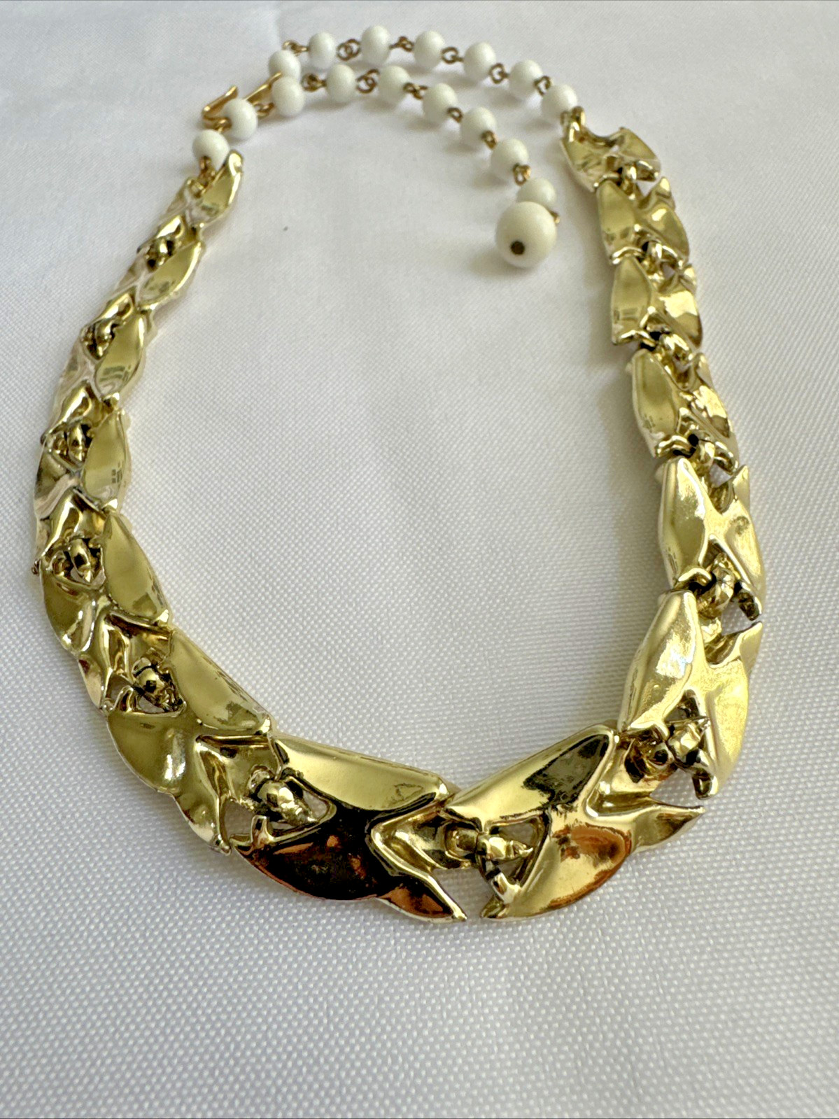 Vintage Coro Signed White Enamel Chevron Leaf Link Choker Necklace 1950s