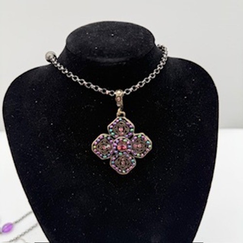 Premier Designs: Vintage Quatrefoil Pendant Pink Rhinestone: Chain not included