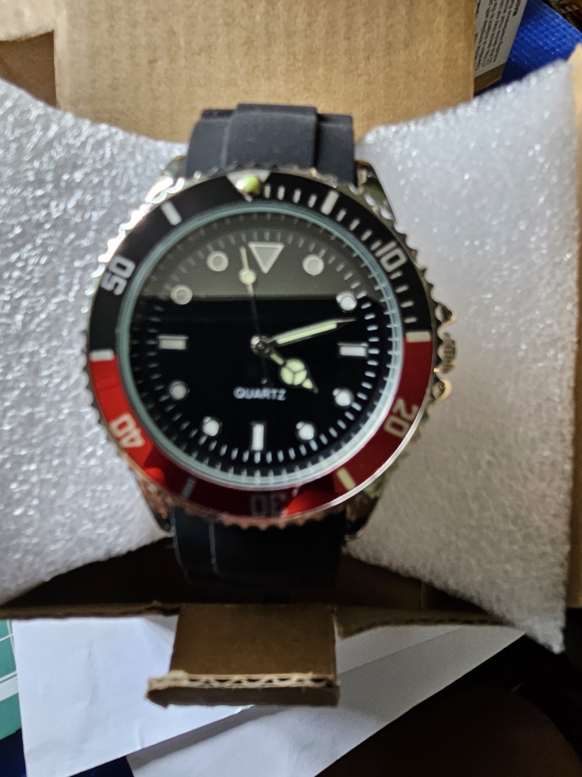 TPW Gents New Quartz Watch..rotating Bezel,silicone Strap Etc ONLY £ 9.99 !