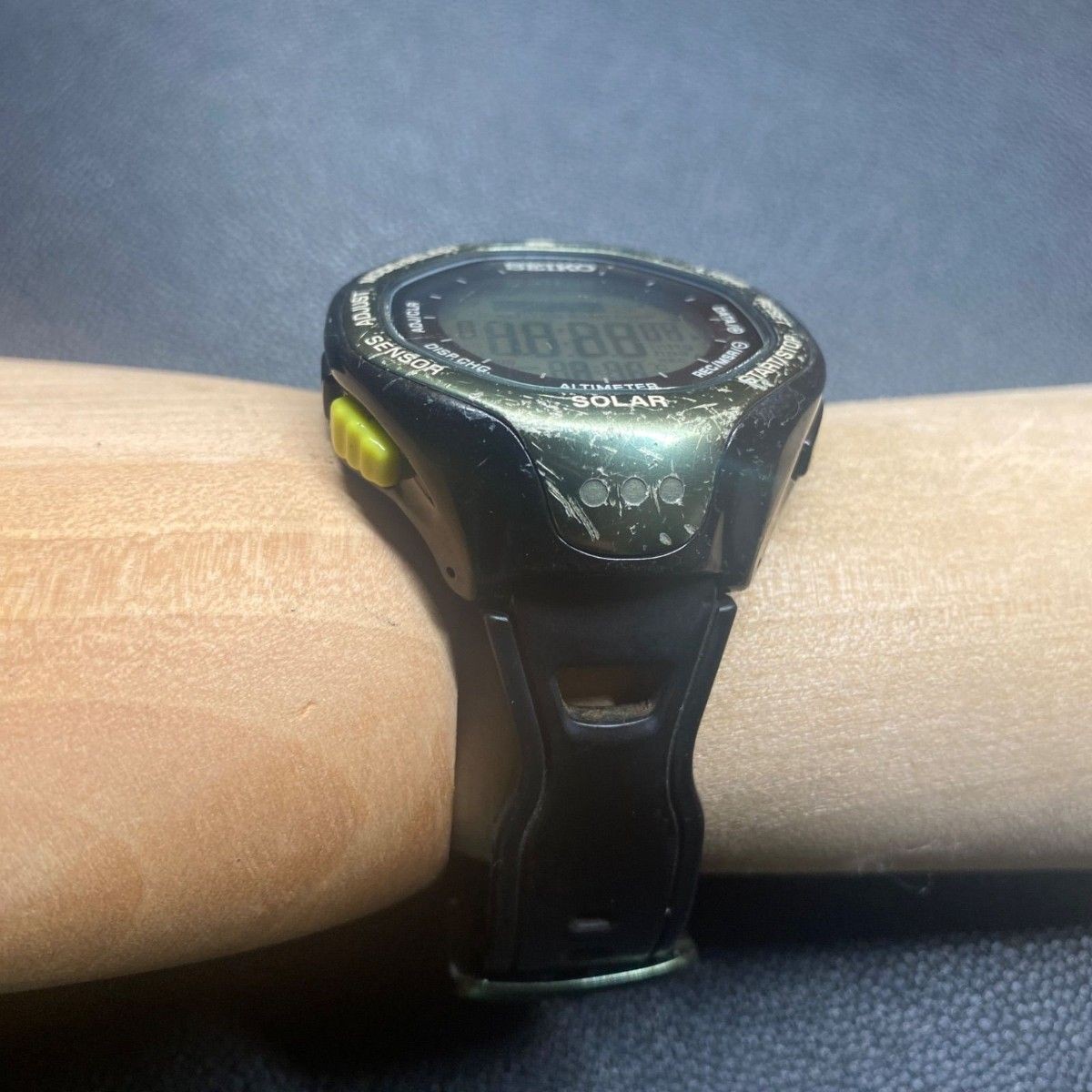 SEIKO S822 00A0 Prospex Alpinist wristwatch men’s climbing
