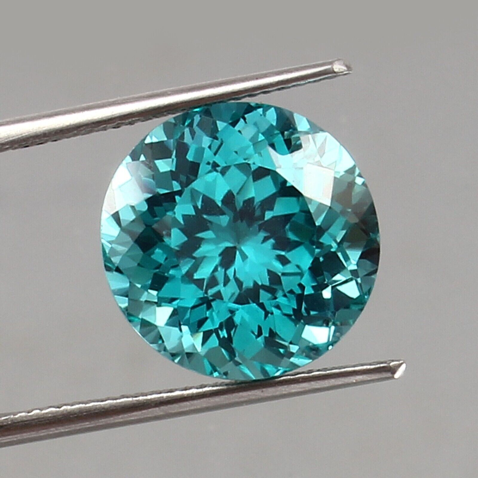 Certified 12.5 Ct Natural Ceylon Blue-Green Sapphire Round Cut Loose Gemstone