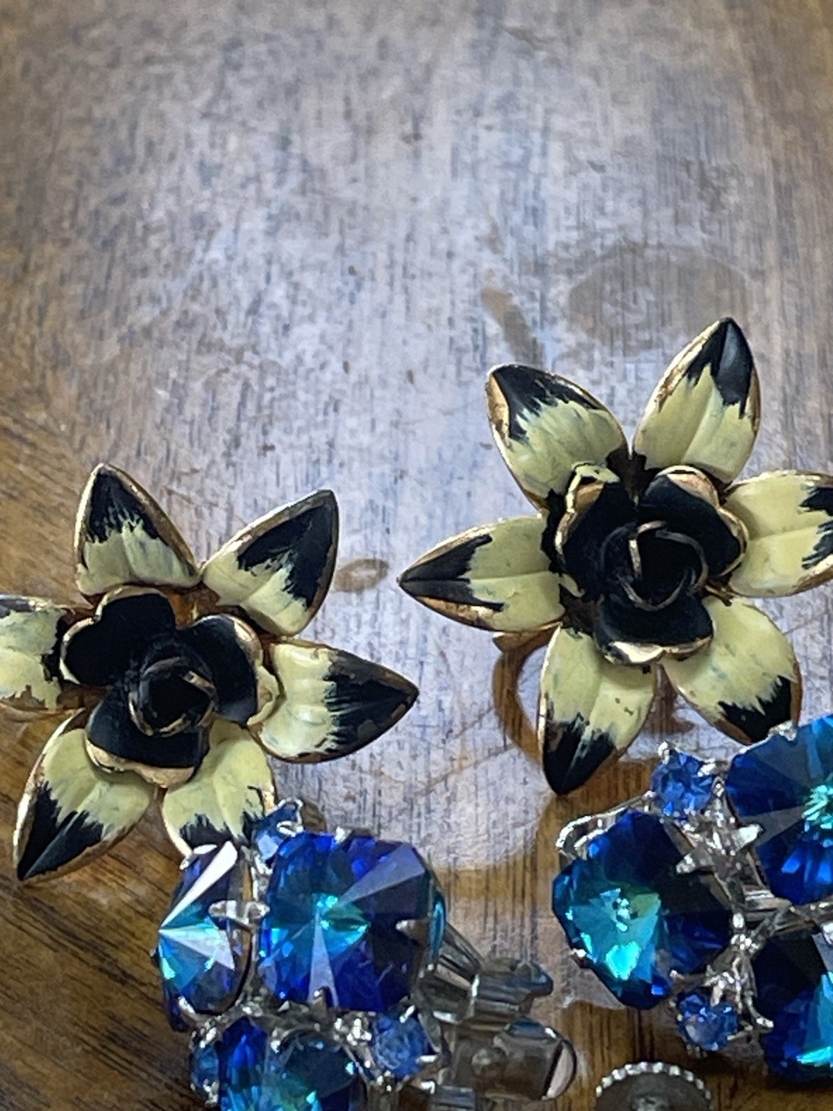 9 Pair Mid Century Clip & Screw On Earrings. Some Signed. Weiss, Star, Etc