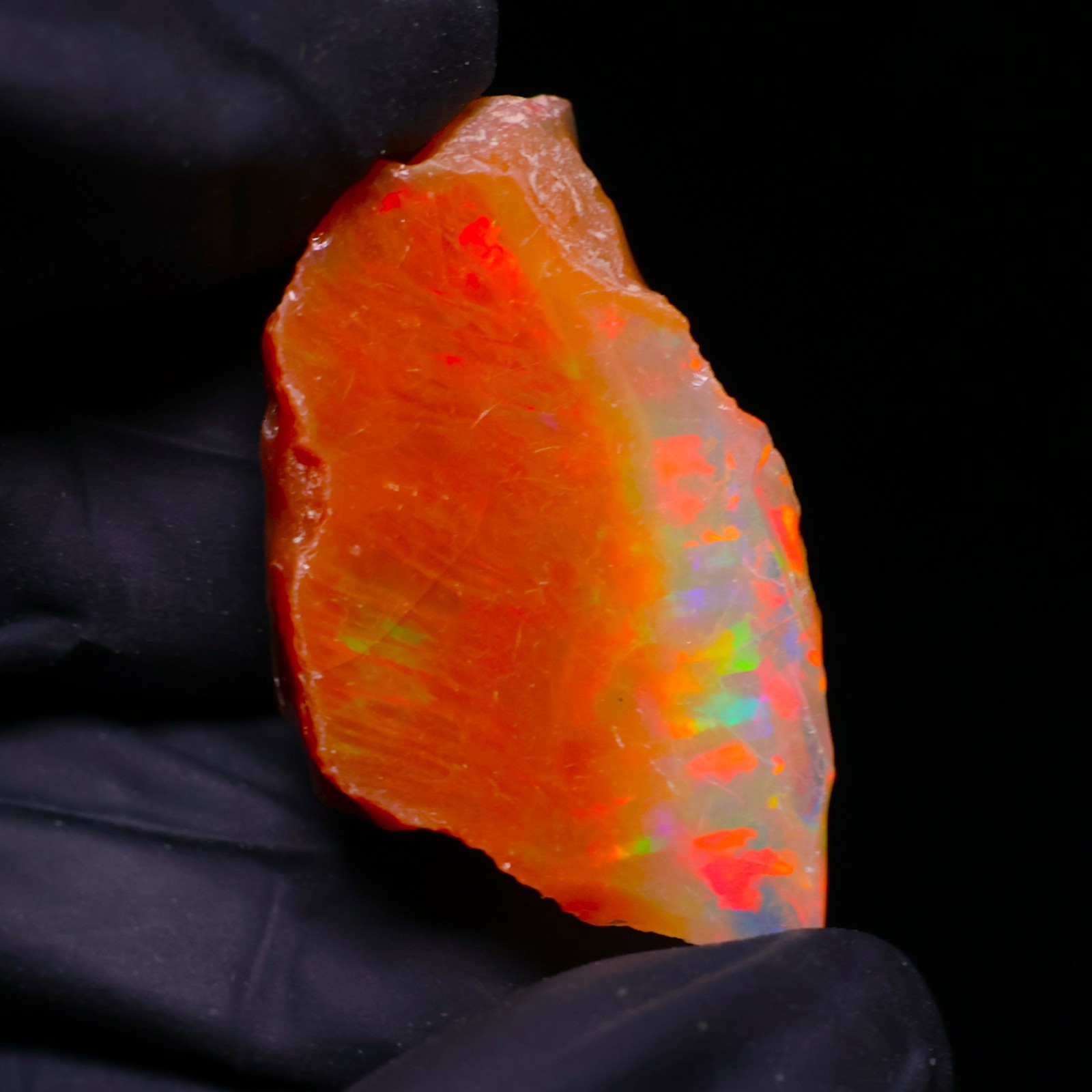 Natural Ethiopian Welo Opal Rough 18.00 Ct Gemstone – Bright Play of Color Fire