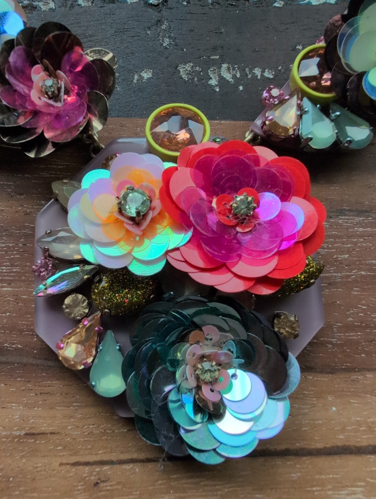 J CREW BLOOMING SEQUIN PAILLETTE BRULEE BIB STATEMENT NECKLACE