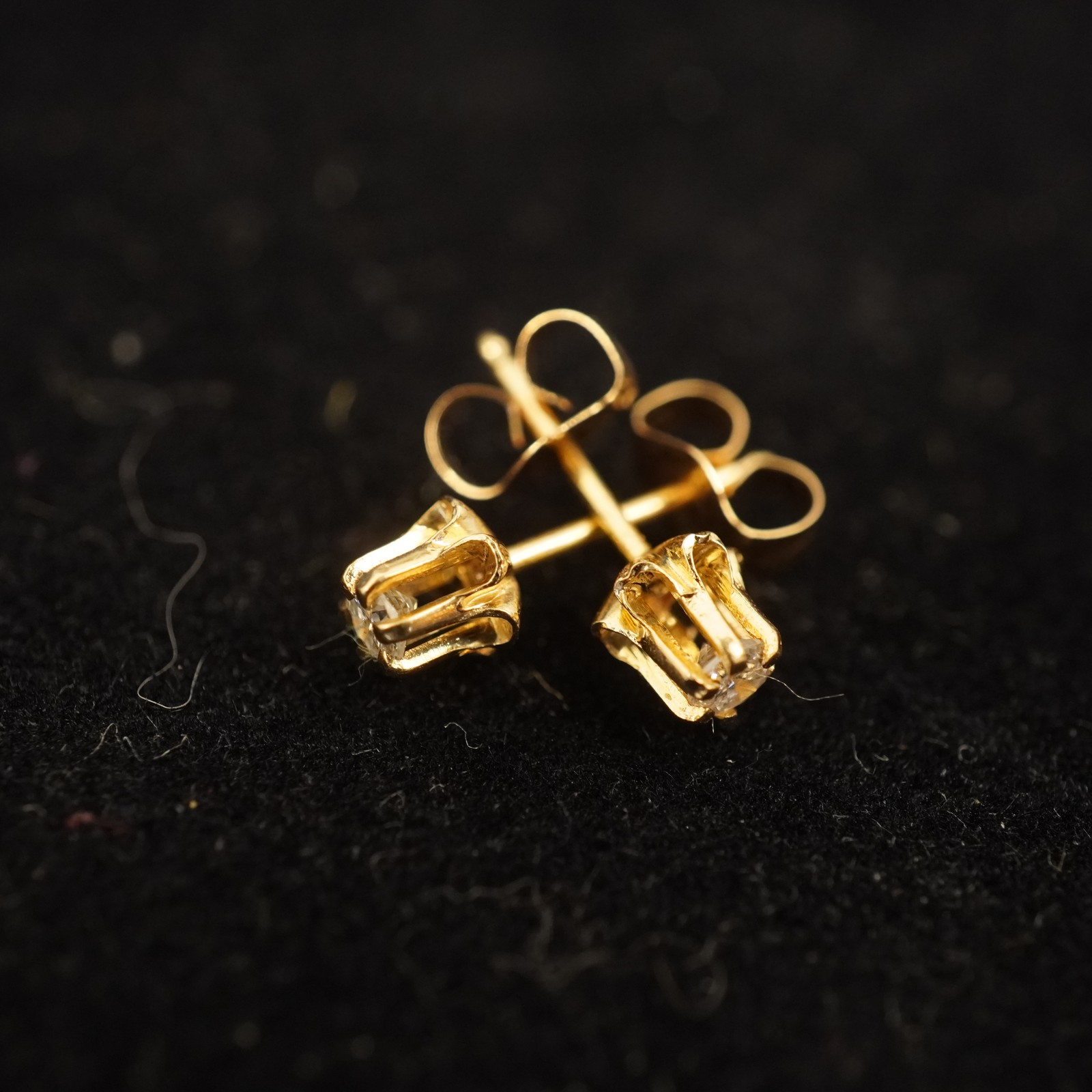 14k Yellow Gold & 0.05ct Diamond Stud Earrings – Free Shipping USA