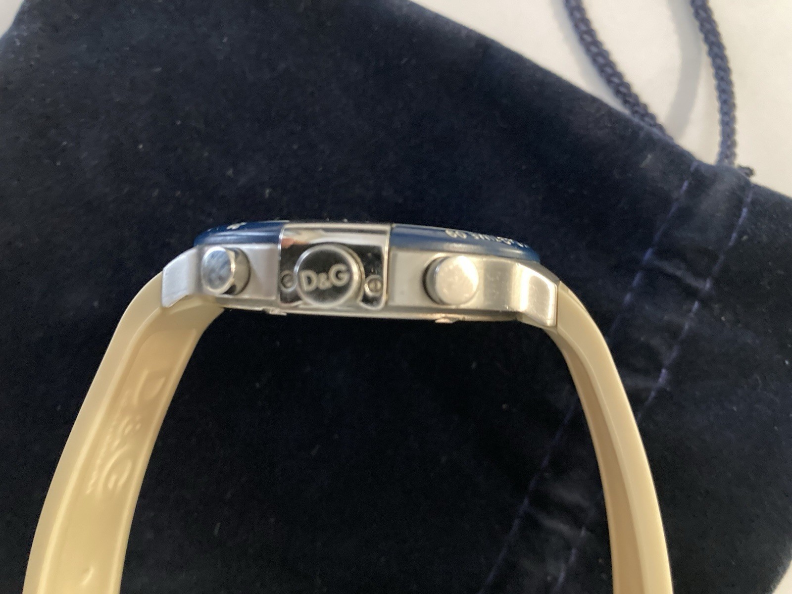 D&G Time Chronograph Silver Dial Blue Bezel Beige Rubber 50m with new battery