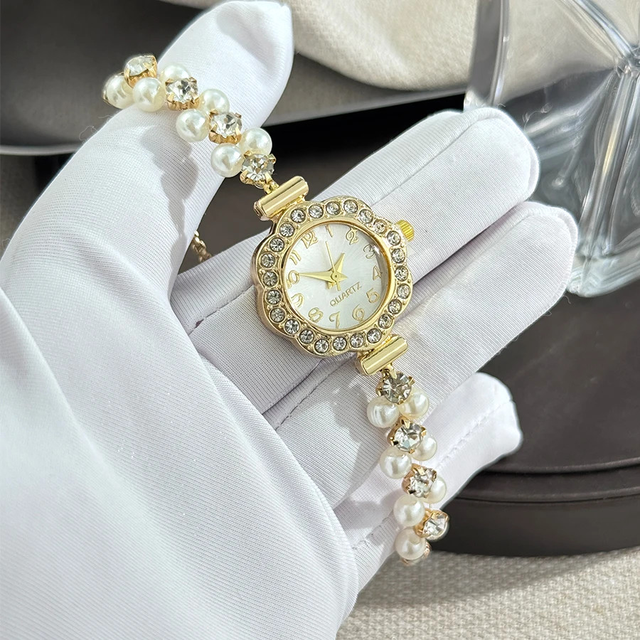Double-Row Pearl Pull-Open Bracelet Diamond-Encrusted Case Arabic Numeral Scale