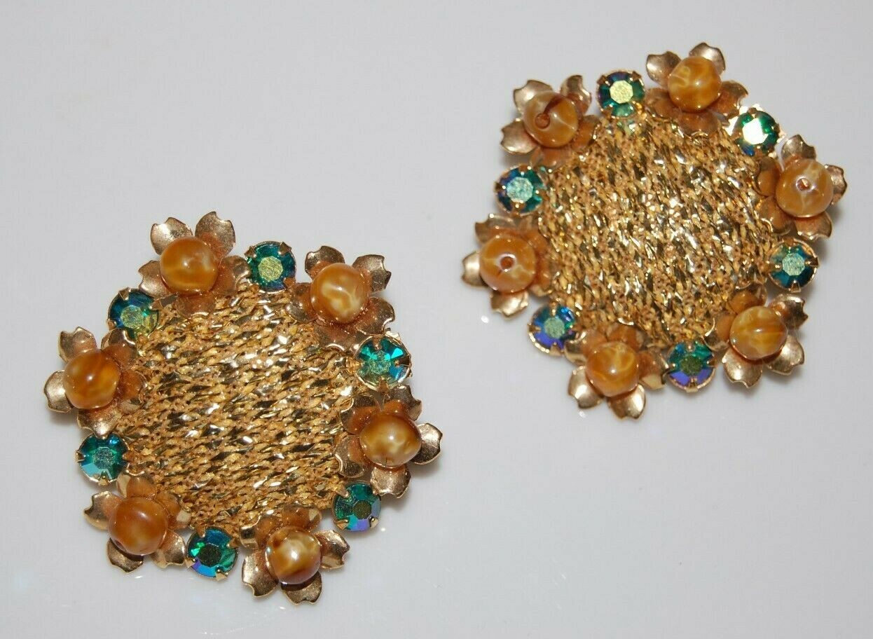 Elegant Vtg 1980’s Golden Flower Design Gold Lame Beaded Statement Clip Earrings