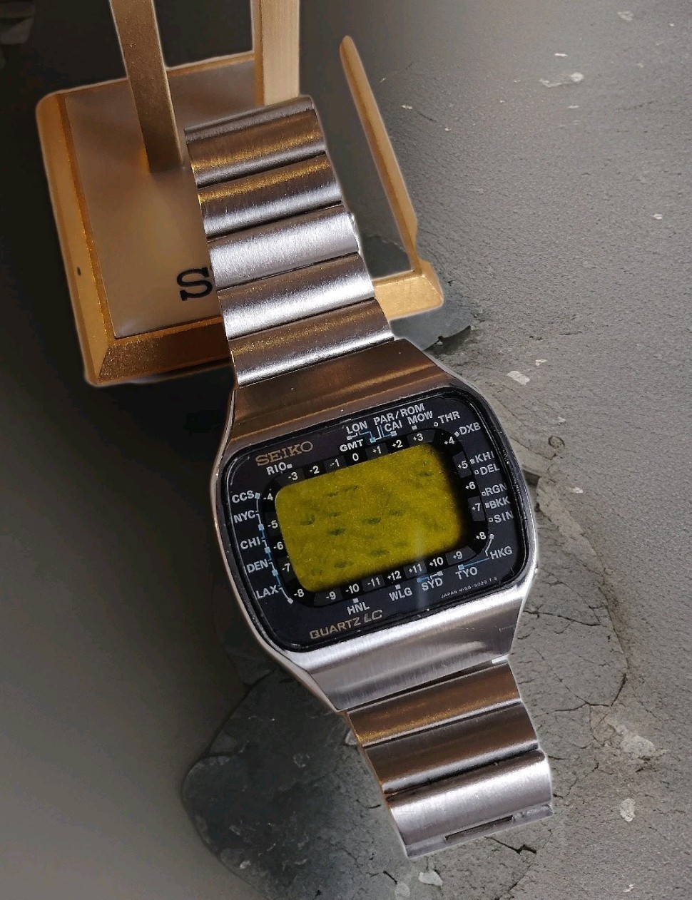 VINTAGE 1975 Quartz Seiko LCD M158-5009 PAN -AM LIKE NEW NOS