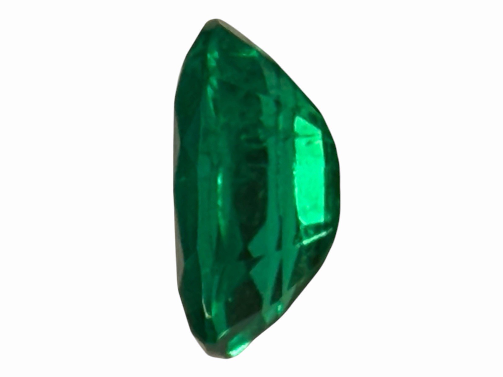 1.01 Carat Lab Grown Emerald Oval Cut, Faceted Great Quality Presidium Tested