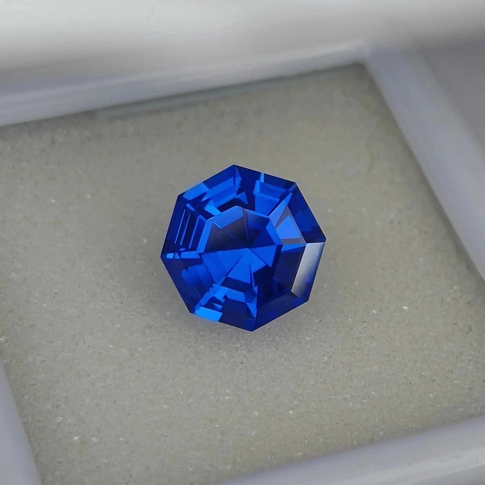 Natural Blue Sapphire 18 Ct Octagon Cut Certified Loose Gemstone