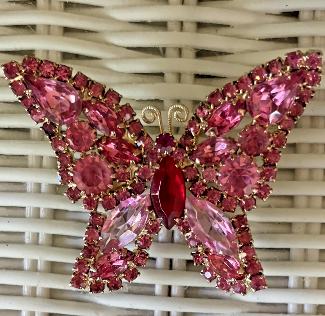 Signed Vintage Weiss Pink Rhinestone Butterfly Brooch 2″×2.25″ in goldtone