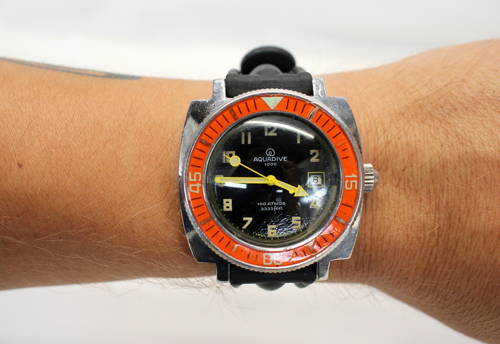 vintage 70’s AQUADIVE Caribbean 1000 Automatic DIVE watch JENNY CASE Gilt Dial