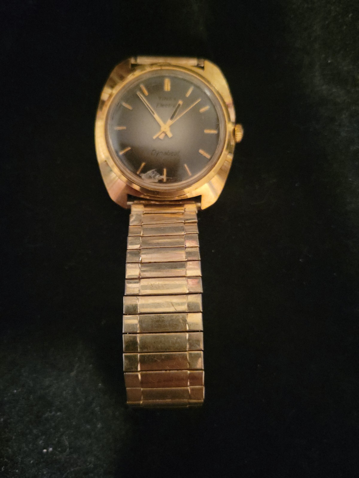 Vintage 1970s Mens Timex Electric Dynabeat Wristwatch Gold Plated, Gradient Dial