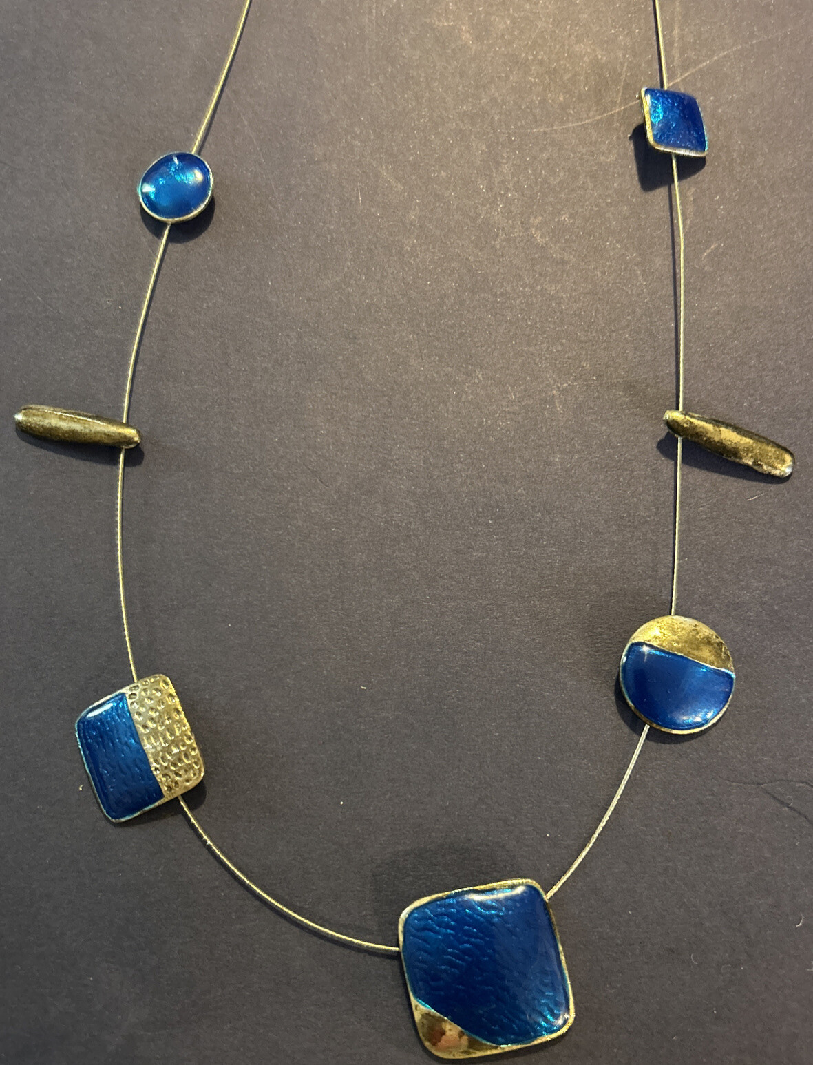 Vintage Ladies Fashion Necklace – 18″ Adjustable – Blue