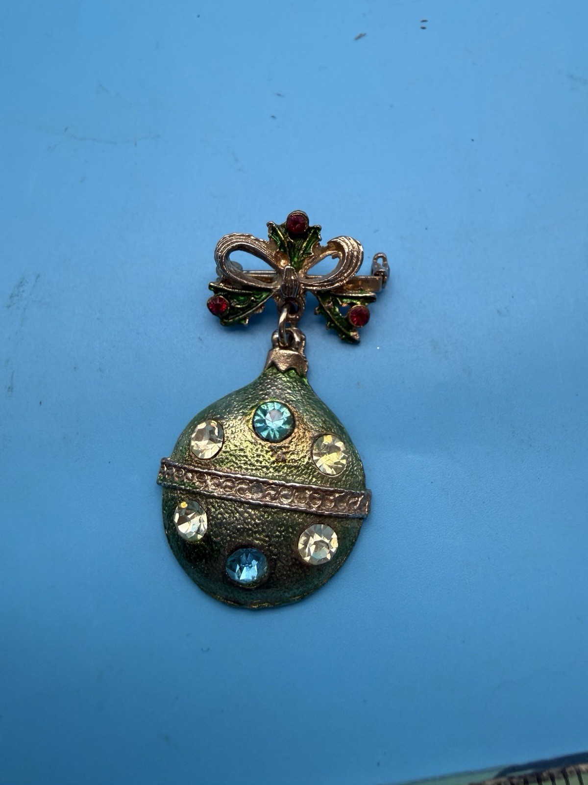 Vintage Rhinestone Christmas Ornament Dangle Brooch