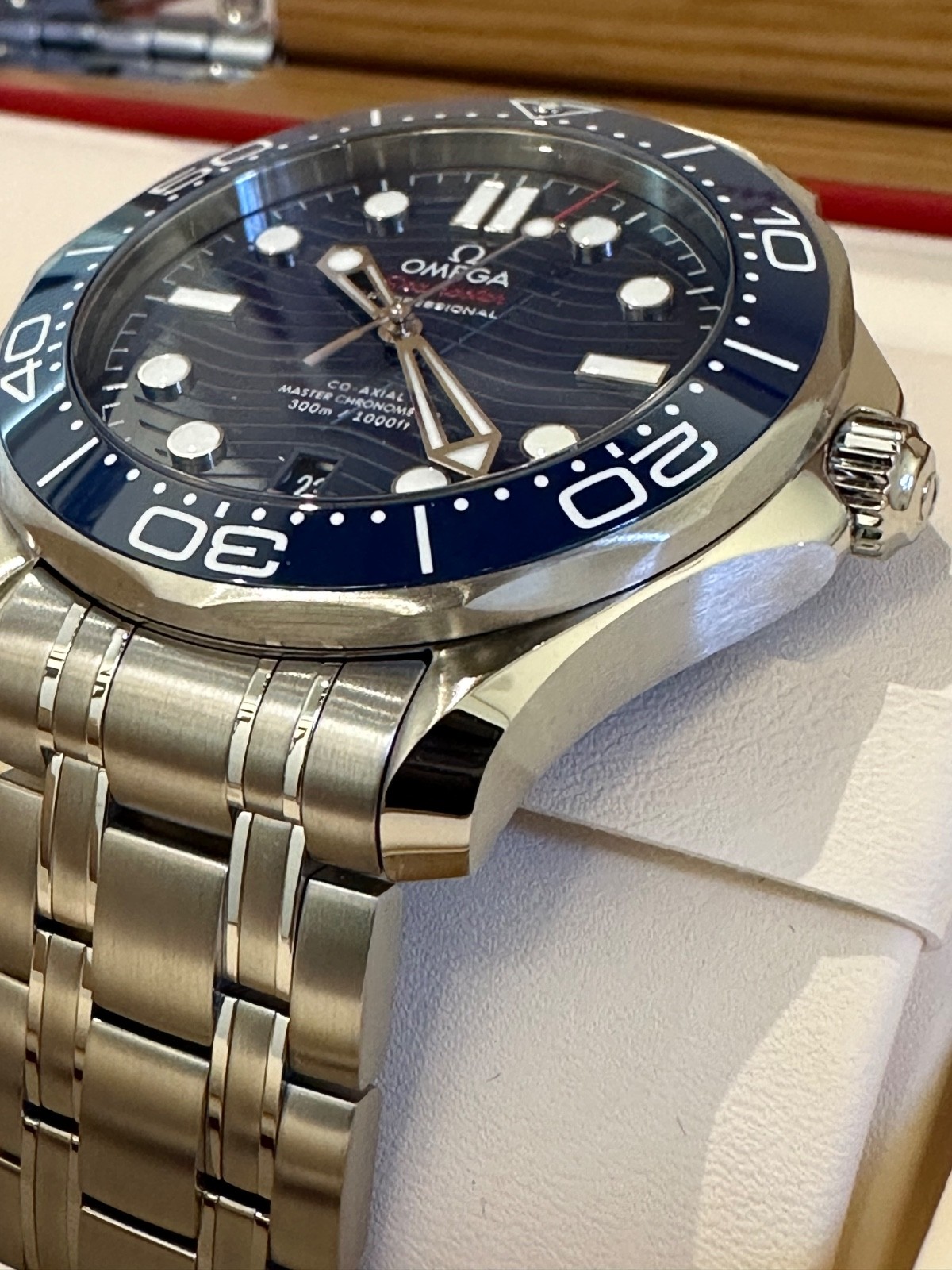 OMEGA Seamaster Diver 300M 210.30.42.20.03.001 Blue New! Box and Cards