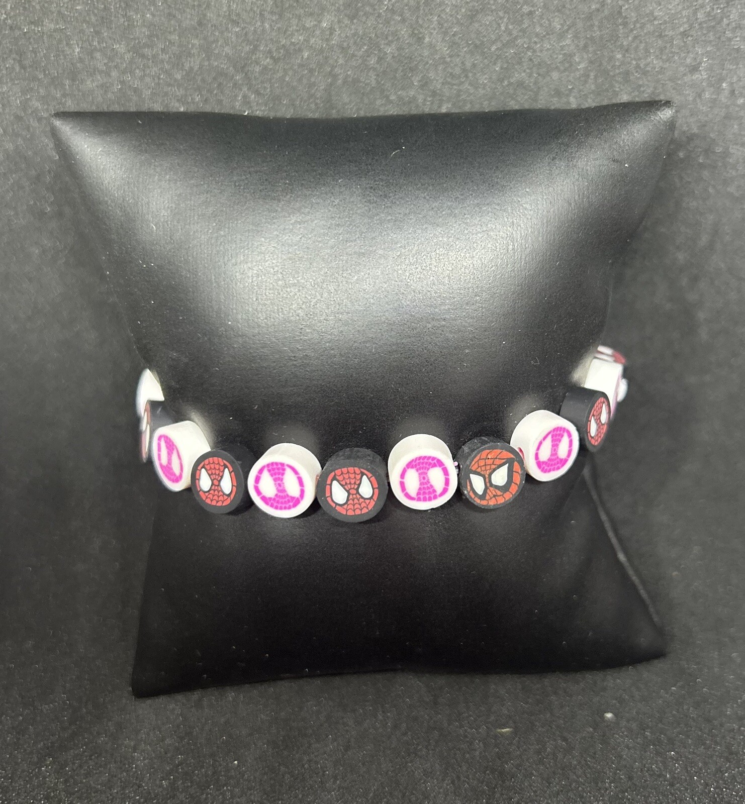 Spiderman & Gwen Stacy (Superhero) Heishi Bracelet