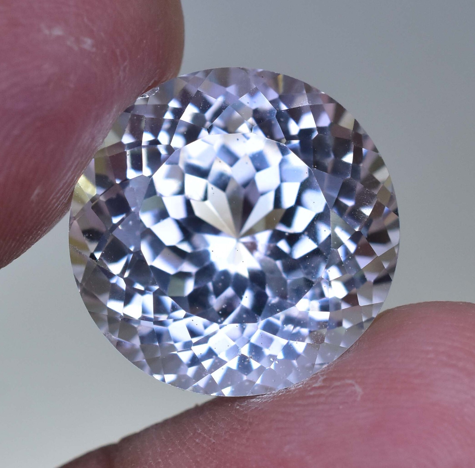 Natural 26.75 Ct White Montana Sapphire Round Cut Certified Rare Loose Gemstone