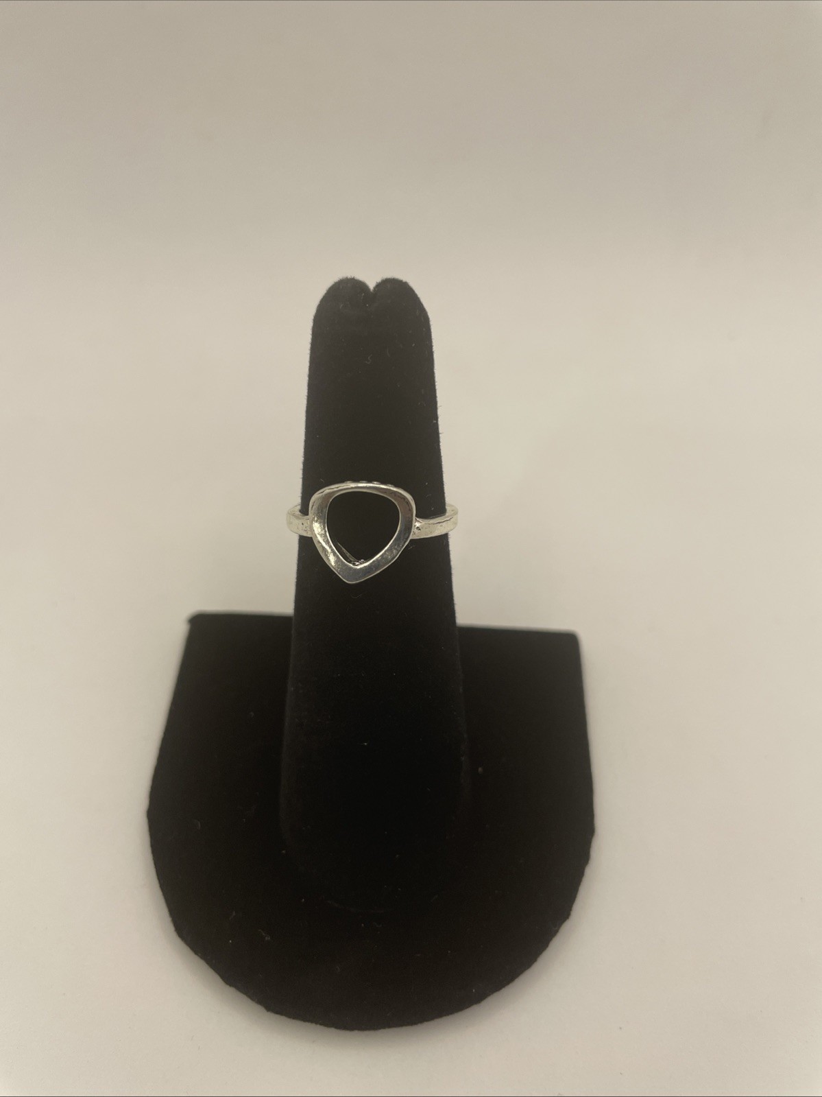 Lot of 5 Silvertone & Black, Faux Pearl, Floral, Boho Retro Rings Varies Sizes