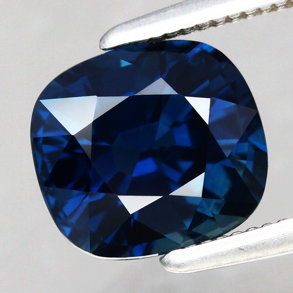 2.1ct VS Natural Mabera UNHEATED Blue Sapphire Antique Cushion – Nigeria, Africa