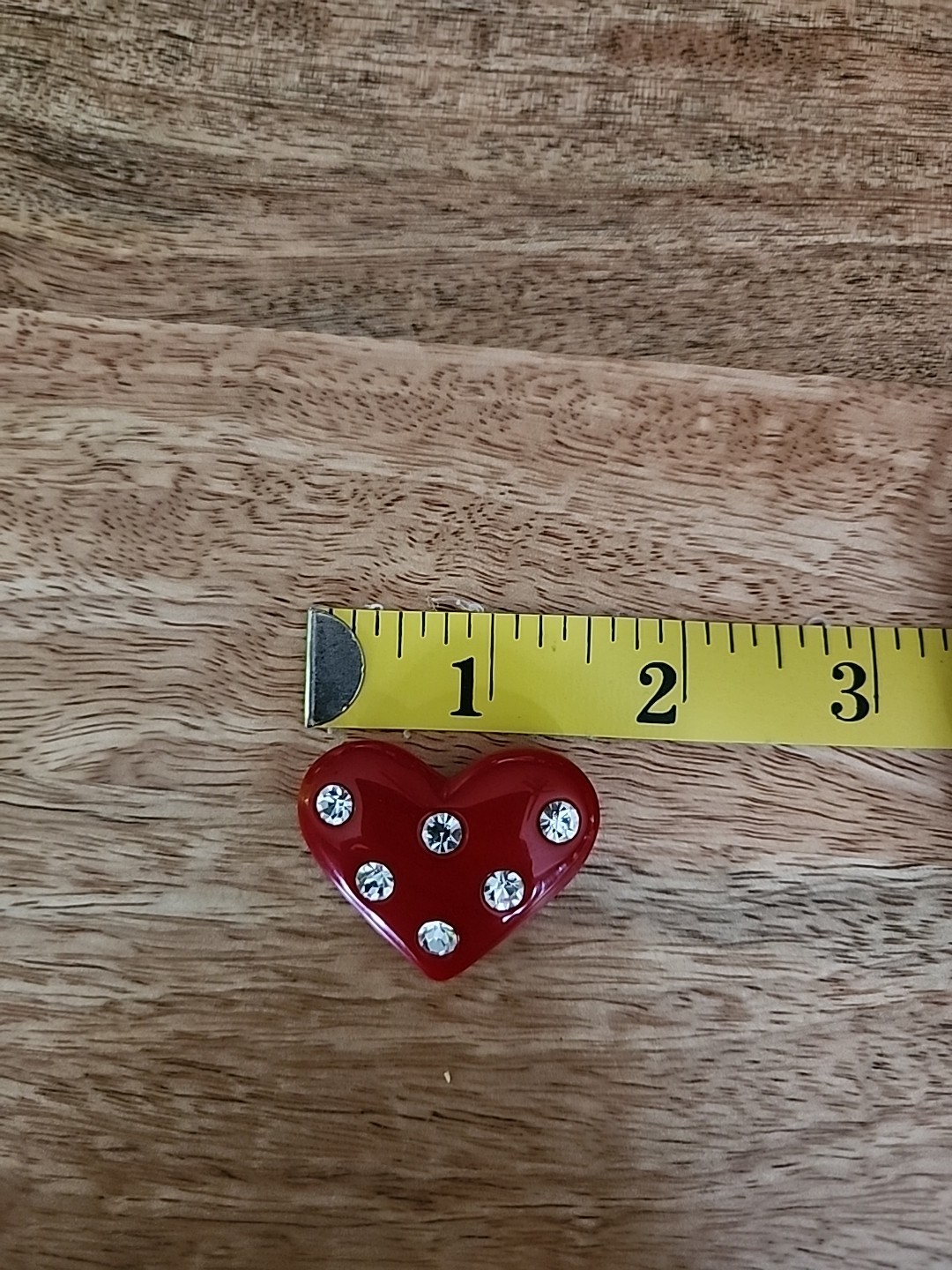 4 Heartshaped Rhonestone Button Covers/Clips (Red Valentines) – 1.25 x 1.25 in