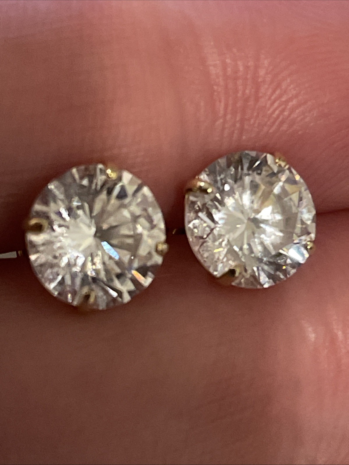 14k Solid Yellow Gold 7mm CZ Stud Earrings Inverness Brand 1.32g