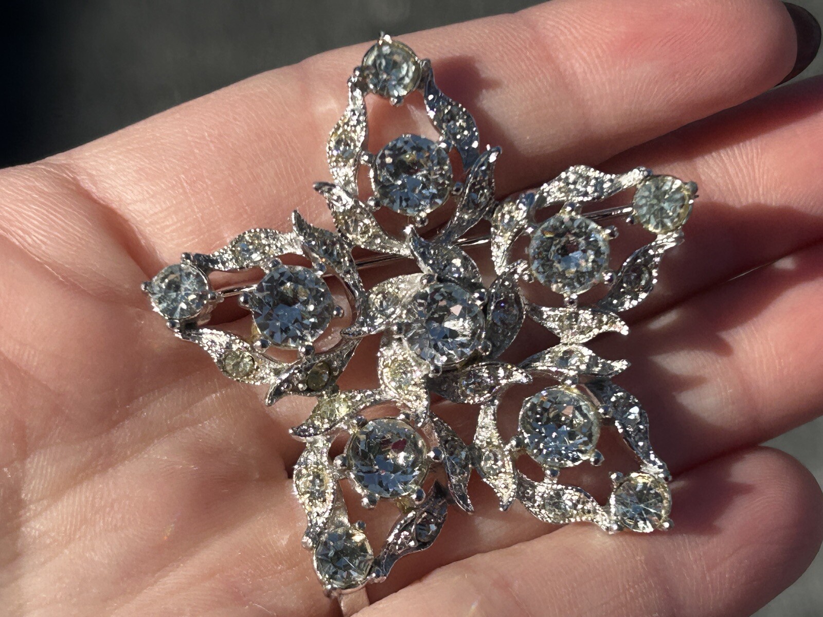 SPARKLING 1940s Vintage Signed Henry Bogoff Chicago White Rhinestone Star Brooch