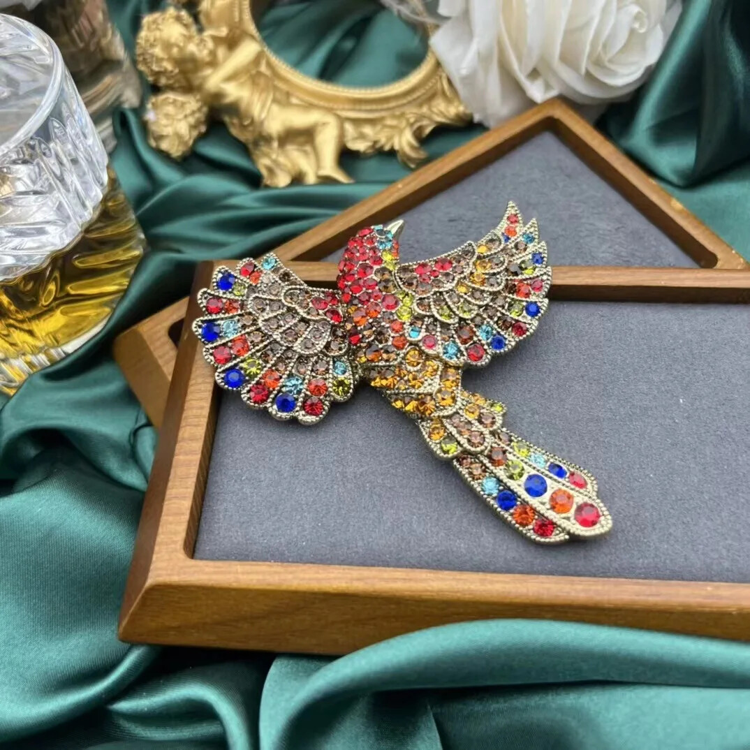 Women Men Colorful Rhinestone Bird Luxury Brooch Pins Crystal Badges Accessories