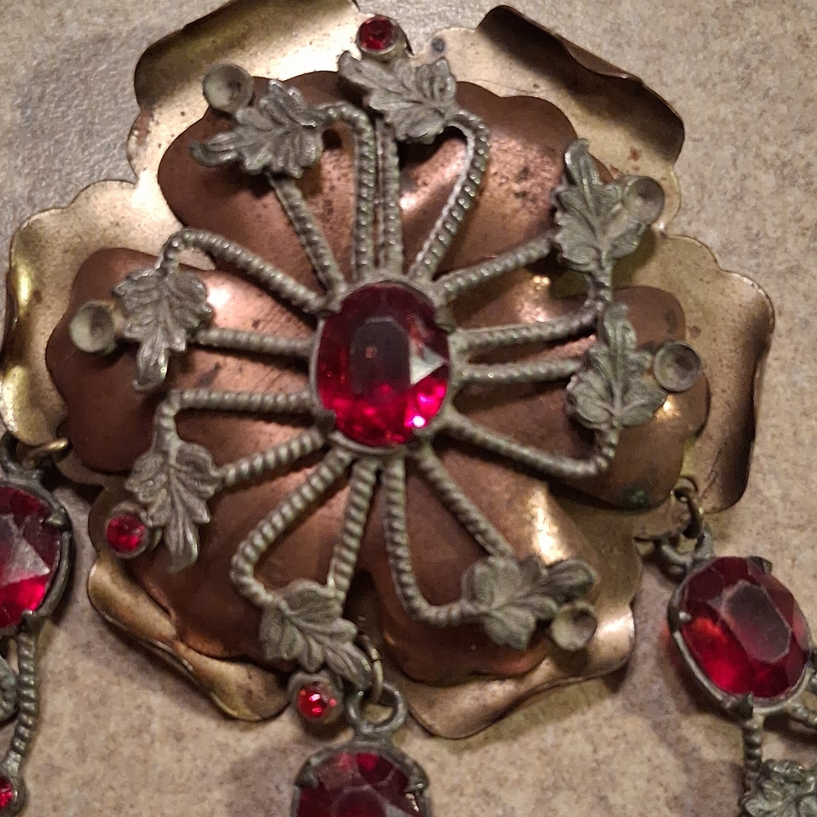 Fred Gray Corp. signed floral flower brooch pin gold tone red oval rhinestone