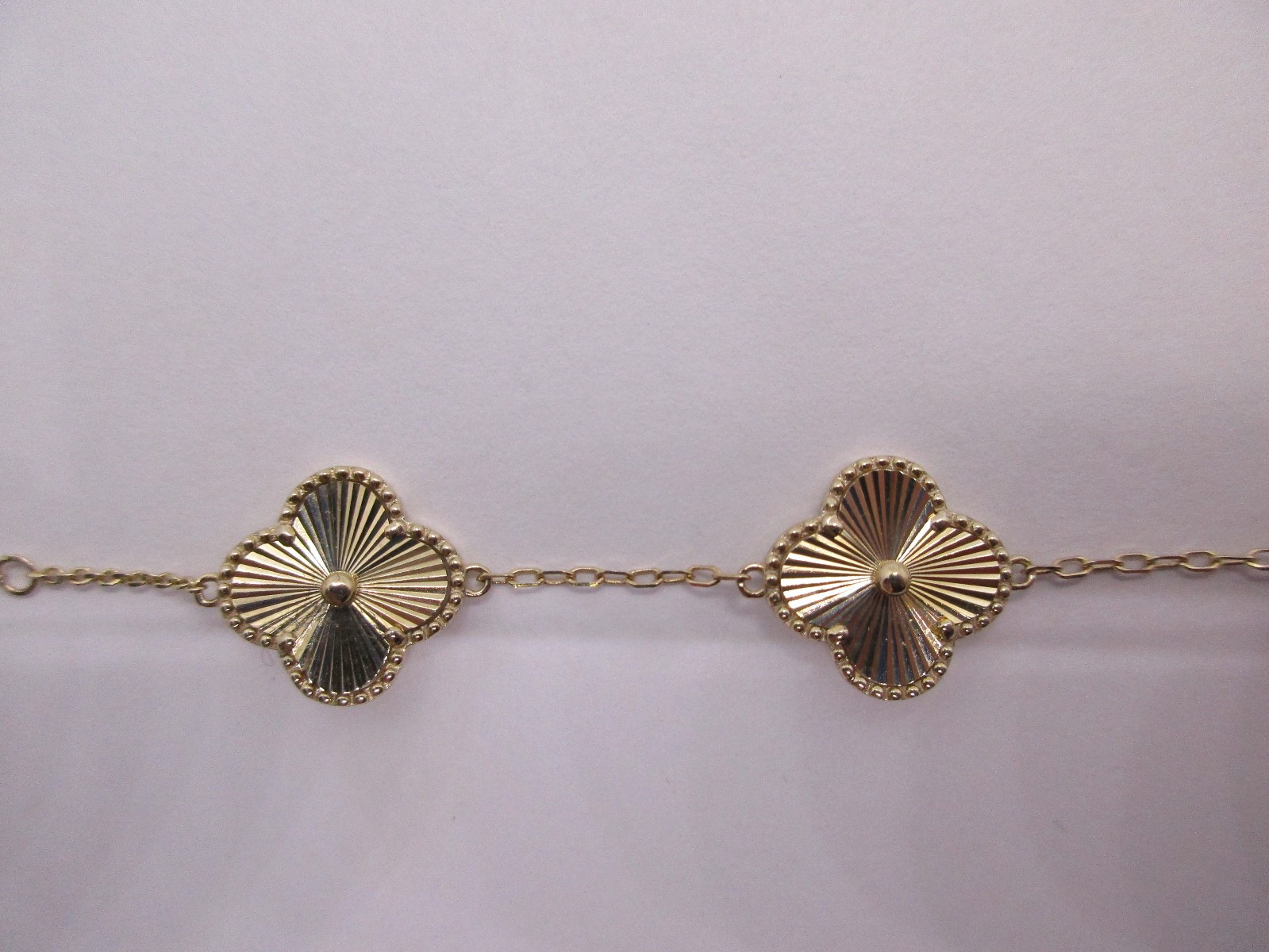 10K Gold Bracelet Could be worn as 7″ to 8″ 4.40 Grams