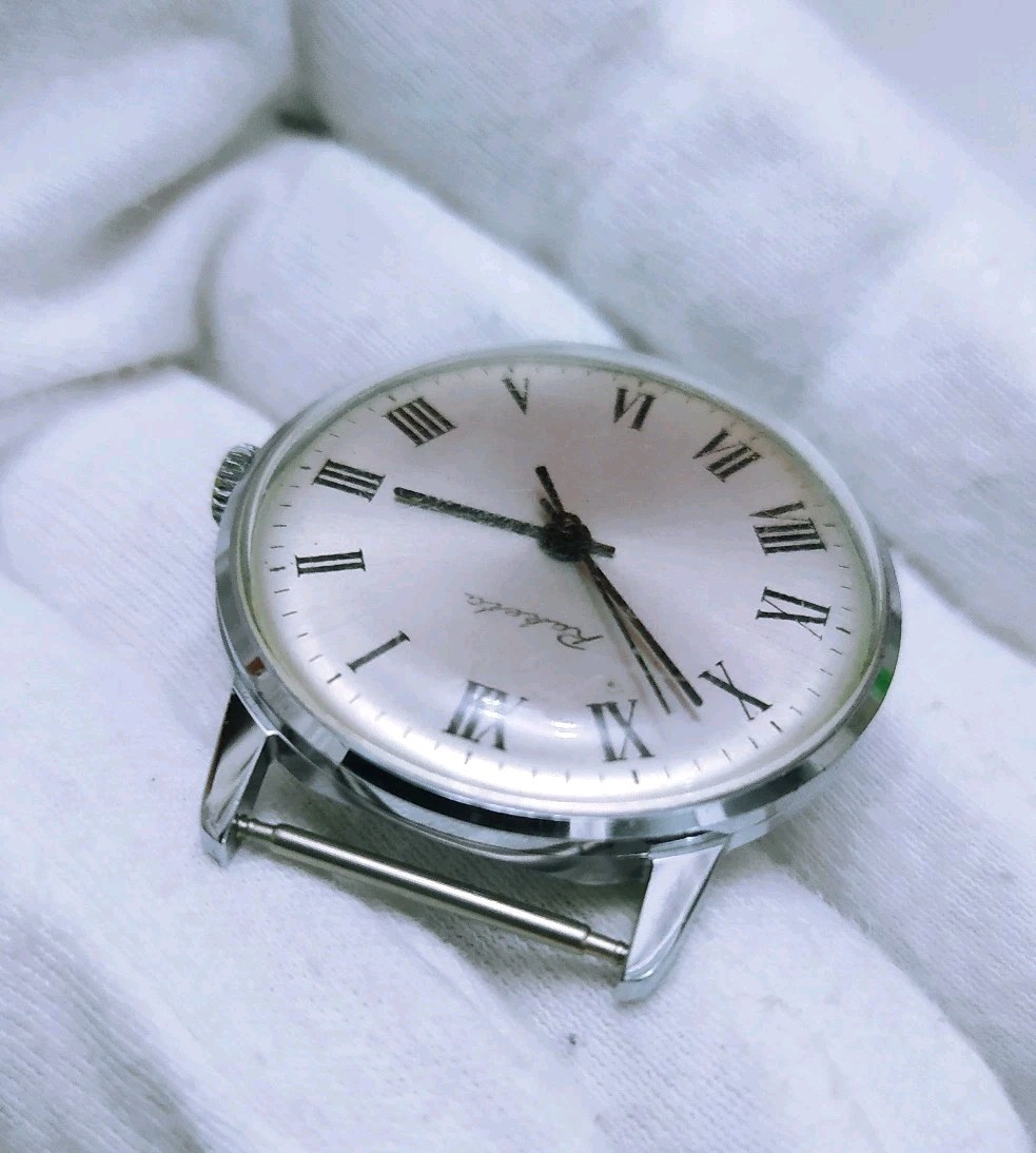 Vintage Soviet Mechanical Wristwatch RAKETA 2609.HA SERVICED.