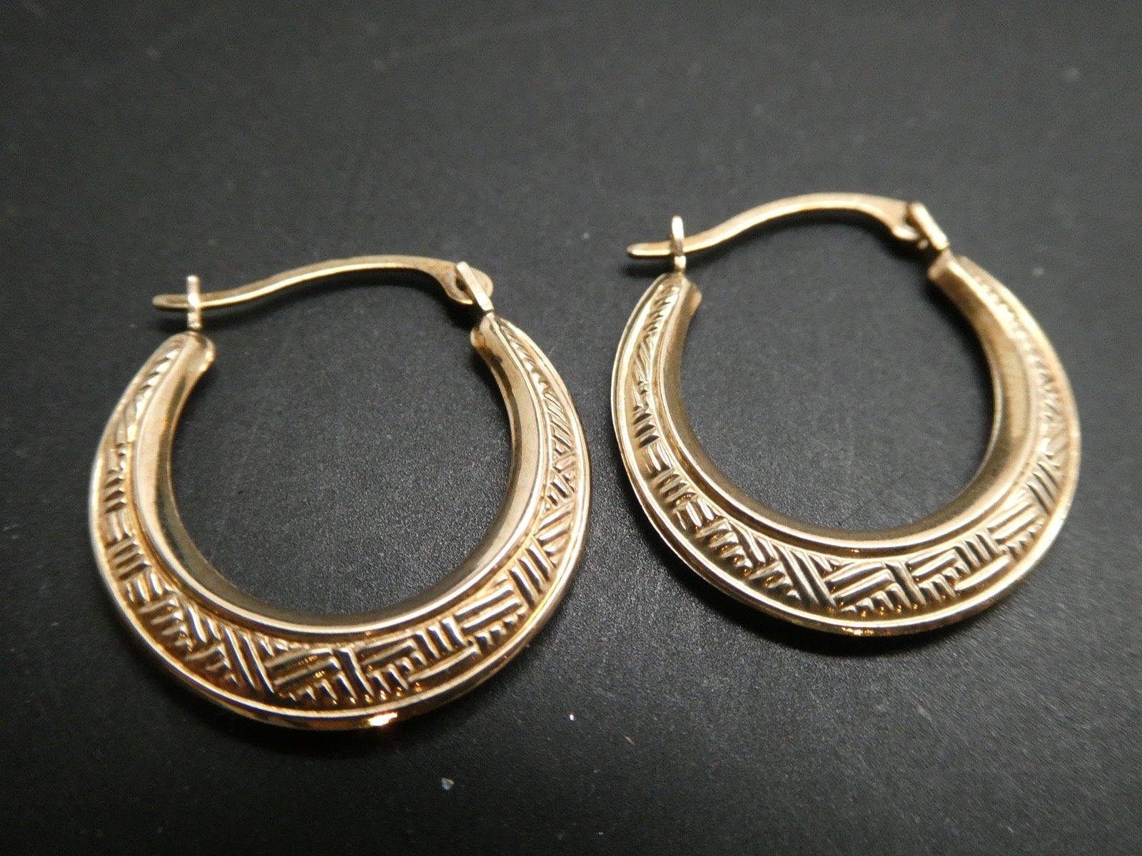 10k Yellow Gold Ornate Textured HOOP Hinged Earrings NEW