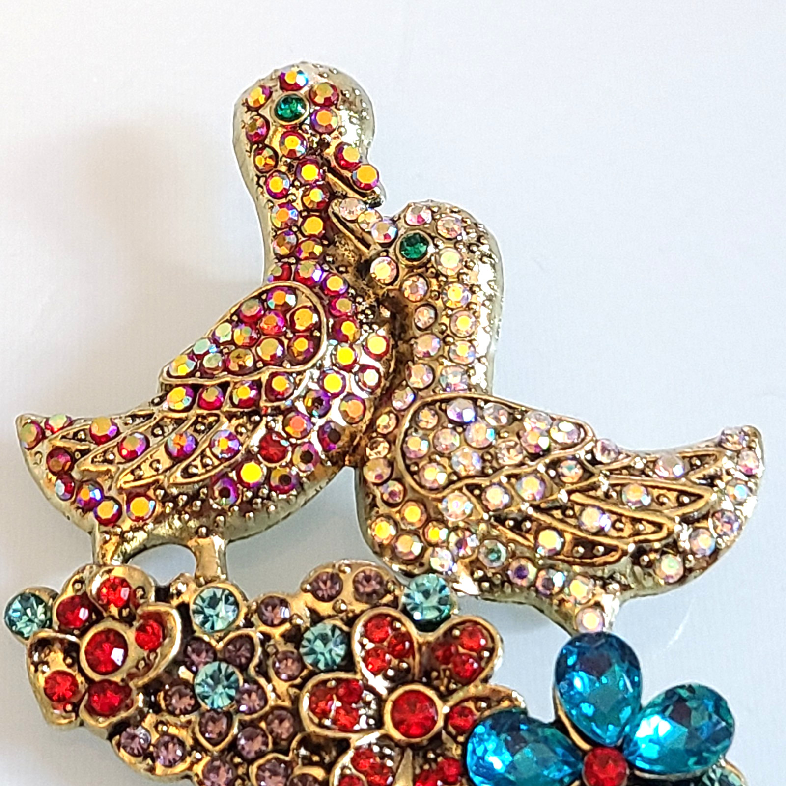 FAB DOUBLE DUCKS GORGEOUS BROOCH 2 1/2 INCHES MULTICOLORED FLOWERS AND AURORA Bs
