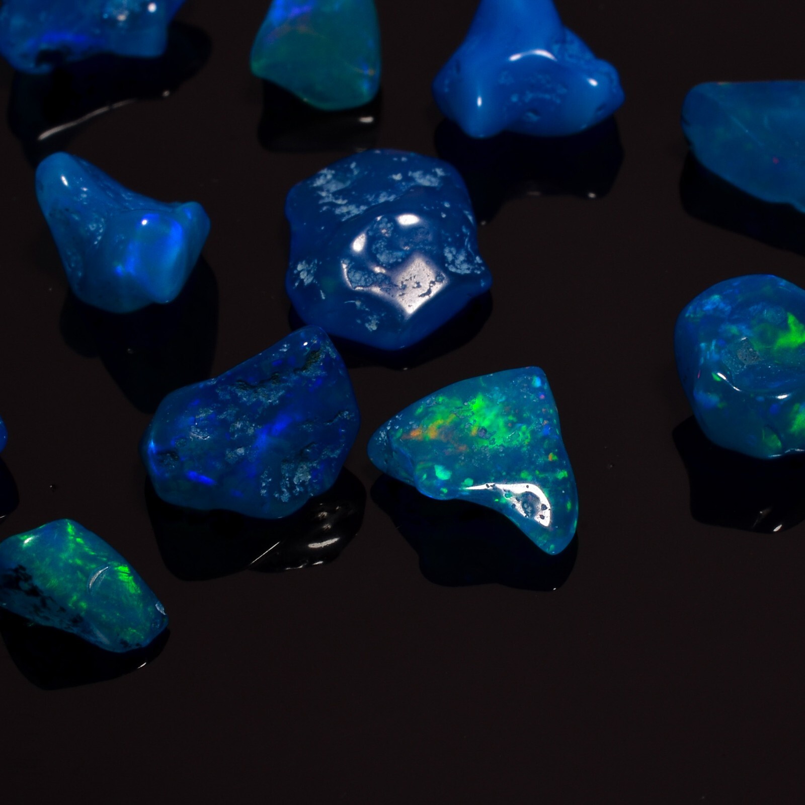 Natural Fire Blue Ethiopian Opal Polished Rough Loose Gemstone Lot 18 Ct A-4410