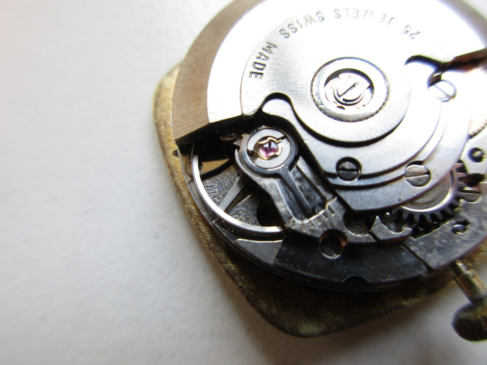 ETA cal. 2783 Swiss watch movement – Vallei dial – date at 3 – running