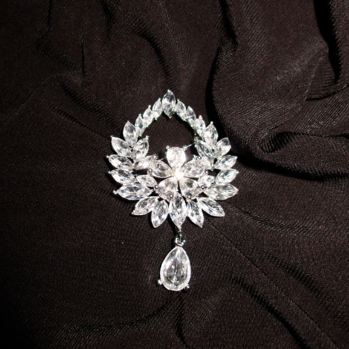 Crystal Rhinestone Floral Wreath Brooch Pear Drop Dangle Silver Glam Pin SPARKLE