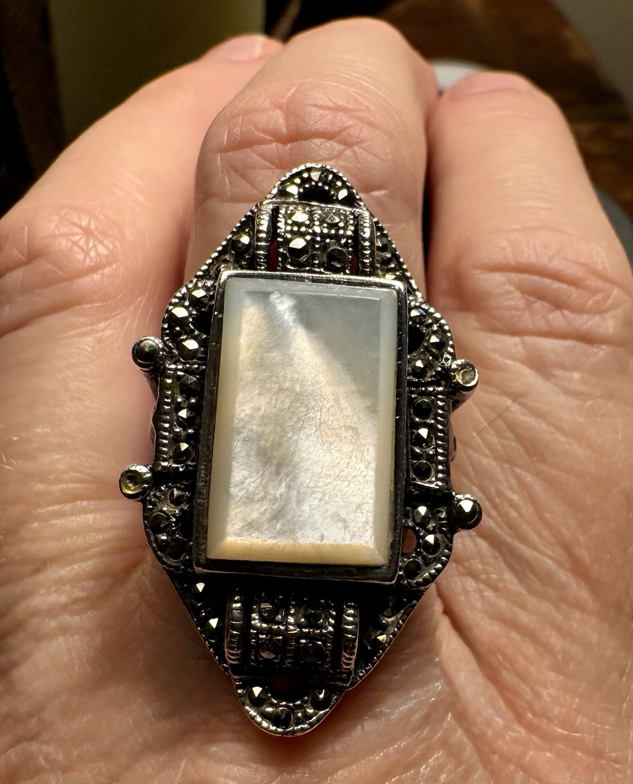 Vintage Sterling Silver Mother-Of-Pearl Marcasite Cocktail Ring 7.25