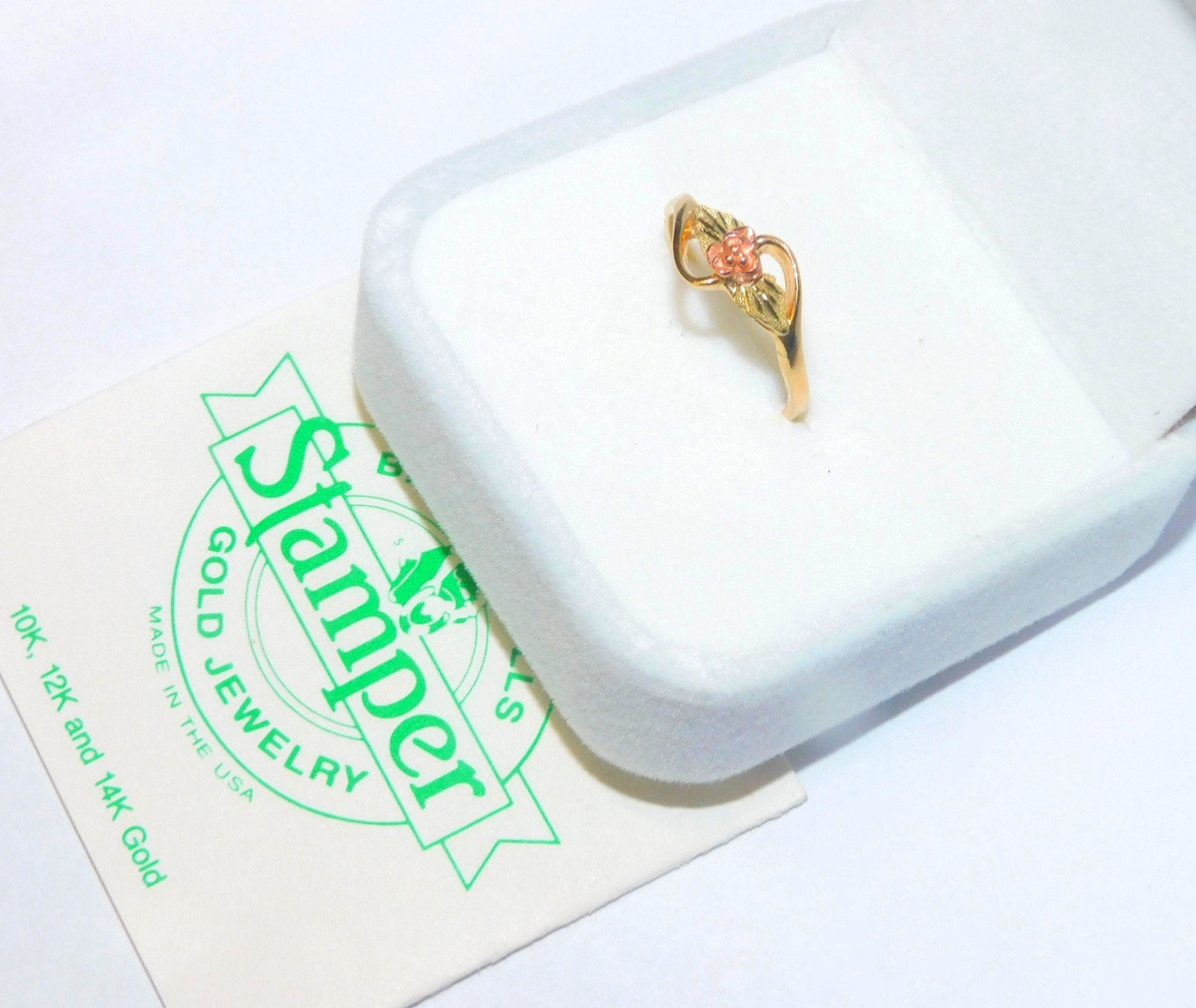 Black Hills Gold 10k Stamper Rose Leaf Ring Size 6
