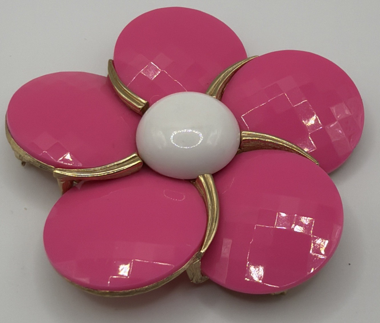 Vintage Crown Trifari Large Pink & White Faceted Petal Brooch 2.75”