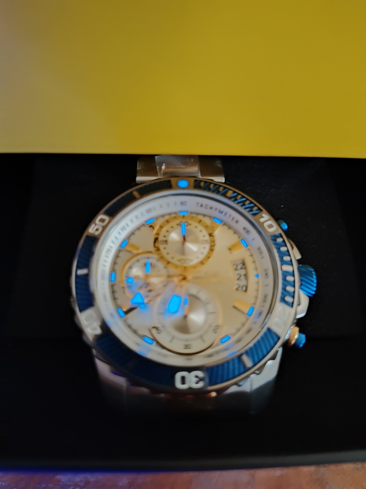 Invicta Men’s Japanese Chron/Tachymeter With Date With Blue Lume