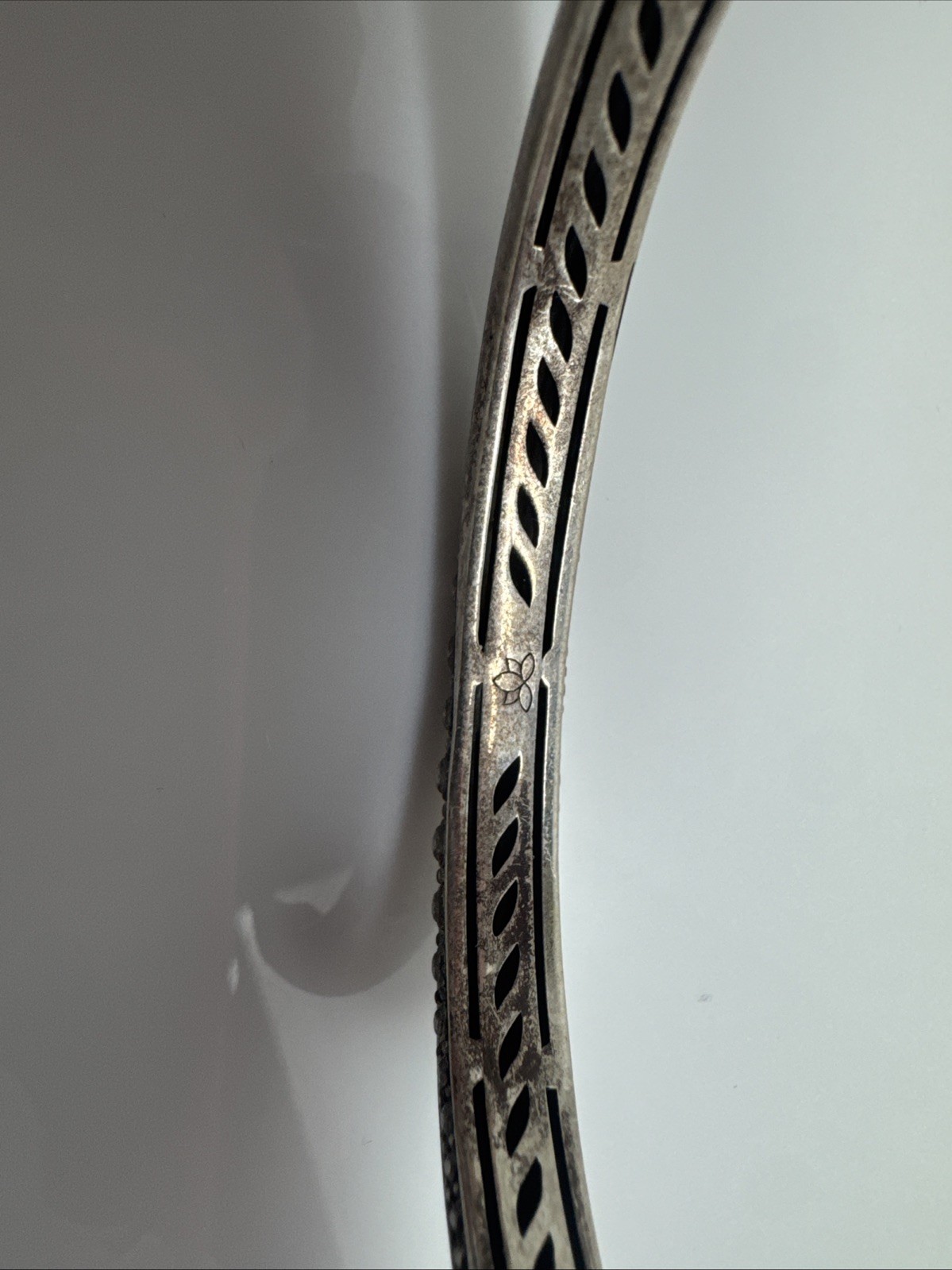 JAI Jewelry 37.63g 925 Sterling Silver Balance and Harmony Hinged Bangle j1-1